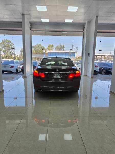 BMW 730 2013 - صورة 5