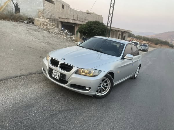 BMW 320 2011 - صورة 1