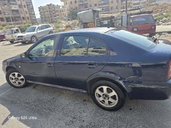 سكودا اوكتافيا 2004 - صورة 4