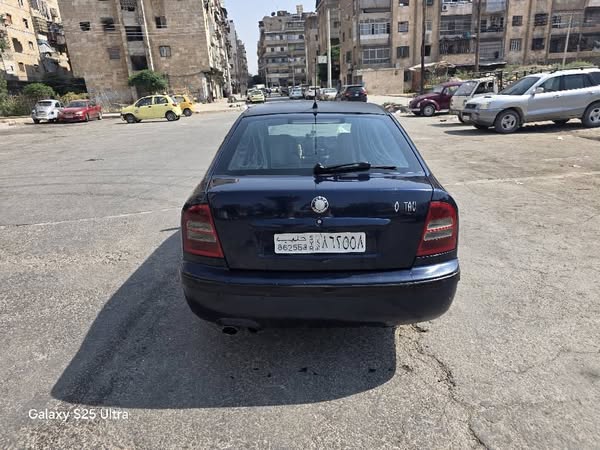سكودا اوكتافيا 2004 - صورة 1
