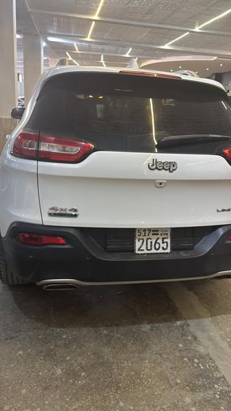 جيب شيروكي 2017 - صورة 3