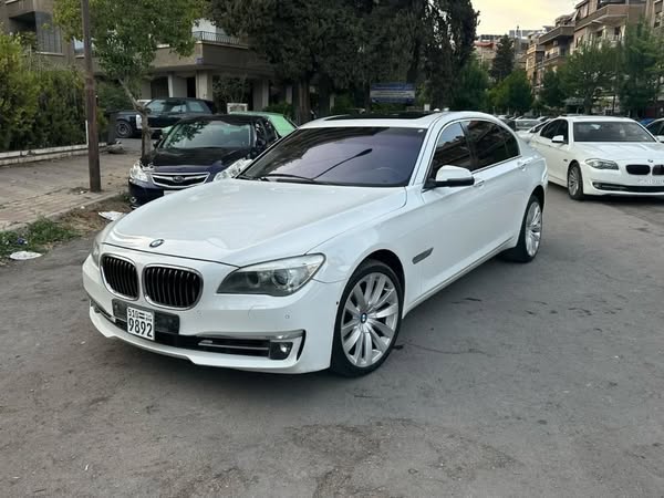 بي ام دبليو 740 Li 2013 - صورة 2