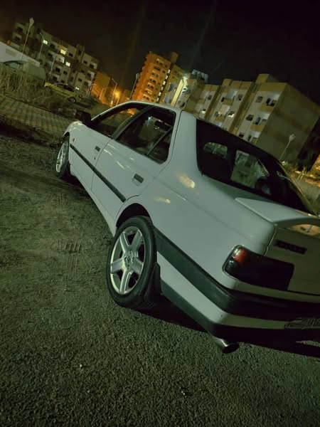 تويوتا كامري 2014 - صورة 1