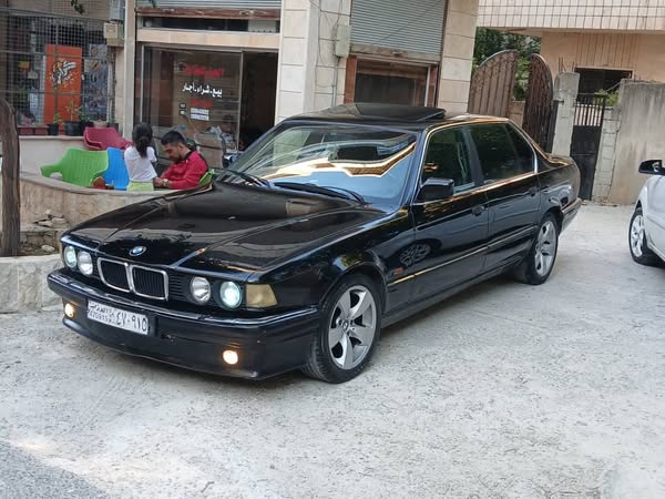 بي ام دبليو 740 1992 - صورة 3