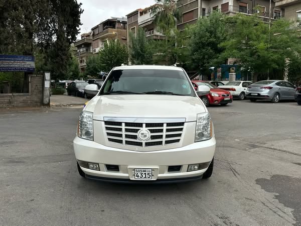 كاديلاك اسكاليت 2011 - صورة 1