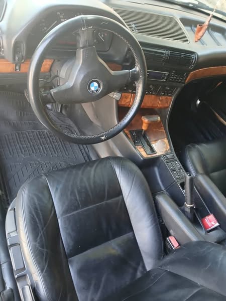 BMW 740 1992 - صورة 1