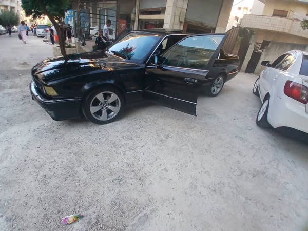 BMW 740 1992 - صورة 2
