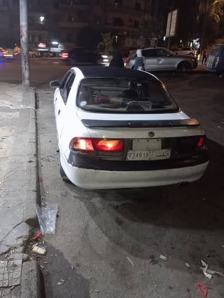 مازدا 626 1994 - صورة 4