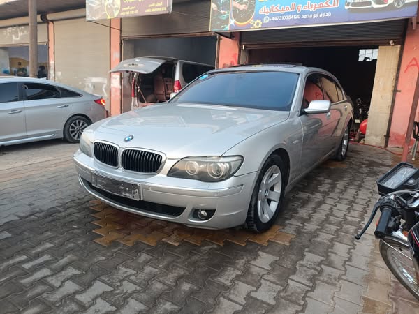 بي ام دبليو 740 2008 - صورة 1