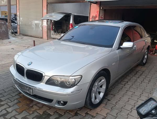 بي ام دبليو 740 2008 - صورة 5