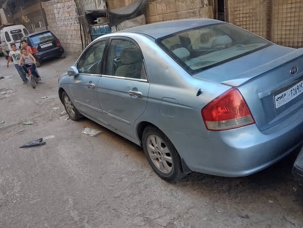 كيا سيراتو 2008 - صورة 2