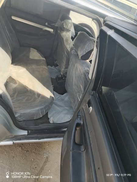 اودي A4 2001 - صورة 4