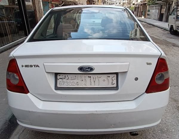 فورد فيستا 2006 - صورة 1