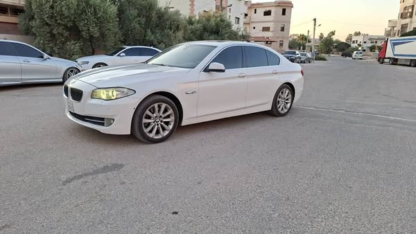 بي ام دبليو 530i 2013 - صورة 2