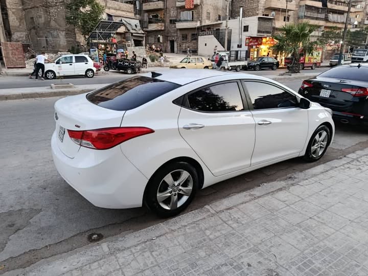 هيونداي ألينترا 2013