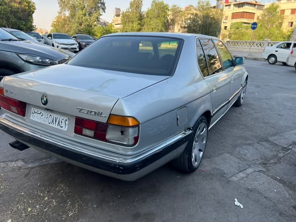 BMW 730 1990 - صورة 3