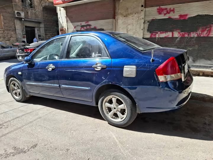 كيا سيراتو 2008