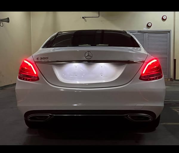 مرسيدس-بنز سي 300 2018 - صورة 2