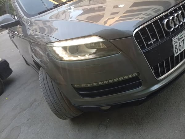 اودي كيو 7 2010 - صورة 1