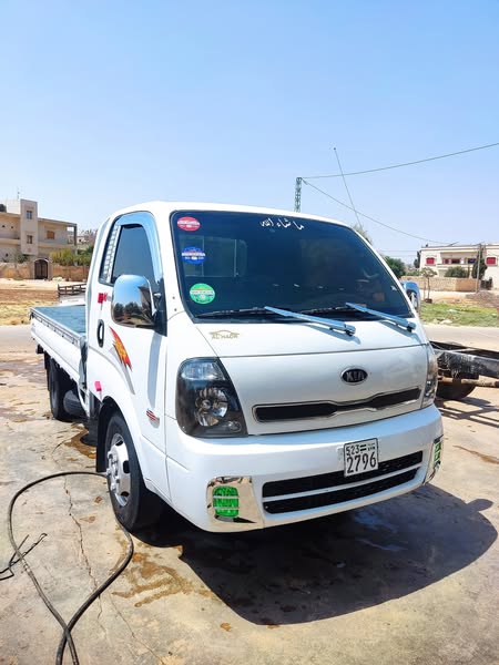 كيا K4000 2012 - صورة 2