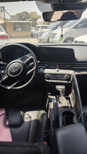 هيونداي افانتي 2021 - صورة 2