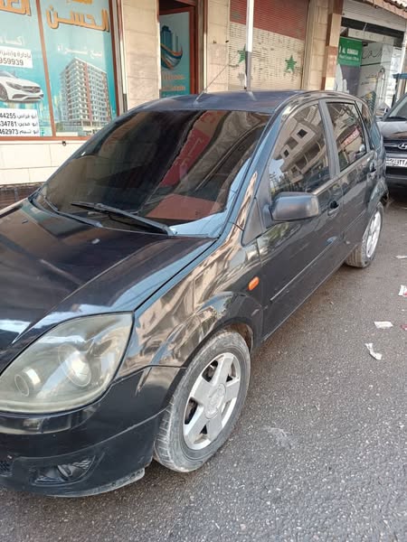 فورد فيستا 2008 - صورة 1