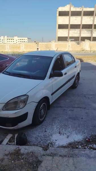 كيا ريو 2009 - صورة 1