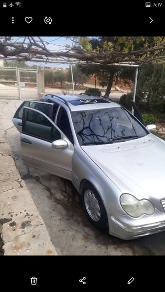 مرسيدس بنز طراز 203 2001 - صورة 2