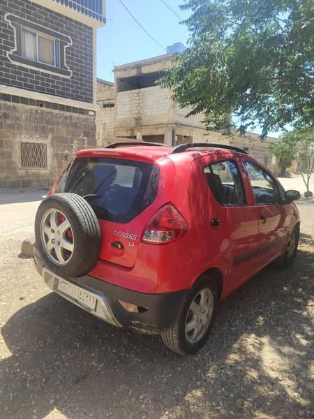 جيلي باندا كروز 2011 - صورة 1