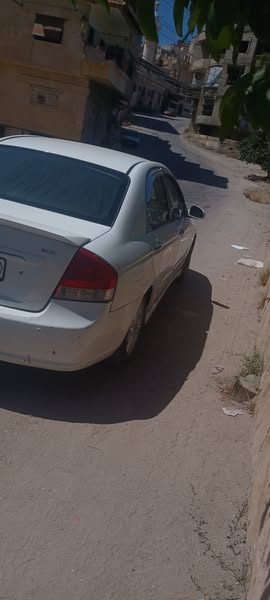 كيا سيراتو 2007 - صورة 4