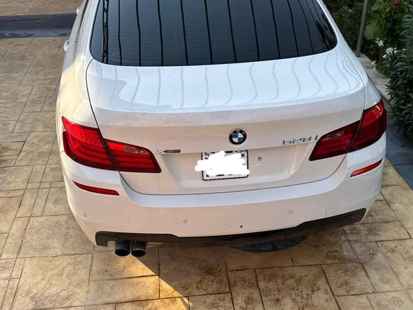بي إم دبليو 528i 2012 - صورة 5