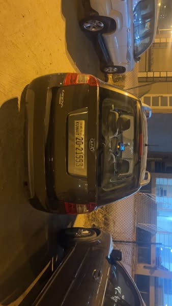 كيا كارينز 2013 - صورة 2