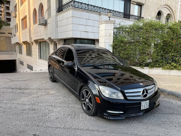 مرسيدس C300 2011 - صورة 2