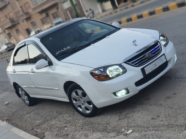 كيا سيراتو 2009 - صورة 2