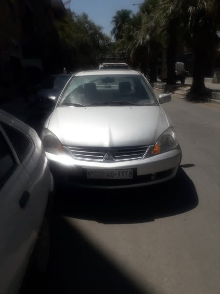 ميتسوبيشي لانسر 2005 - صورة 1