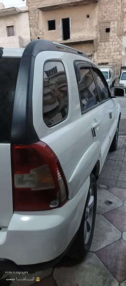 كيا سبورتاج 2010 - صورة 5