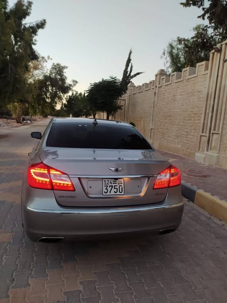 هيونداي جنسس 2012 - صورة 5
