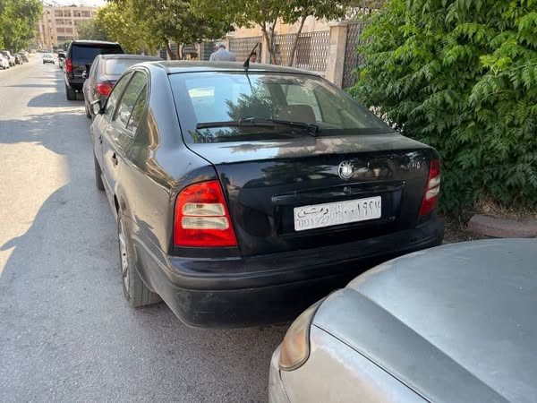سكودا اوكتافيا 2001 - صورة 1