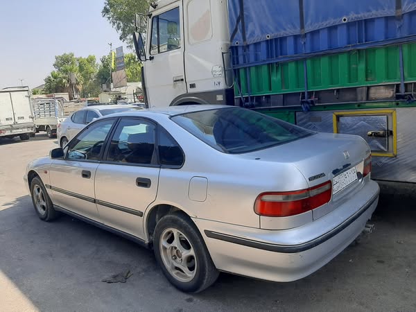 هوندا أكورد 1998 - صورة 4