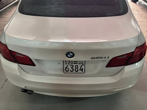 BMW 520i 2015 - صورة 3