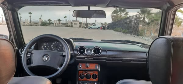 مرسيدس 230E 1981 - صورة 3