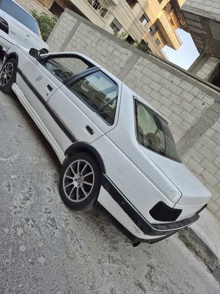بيجو 405 1993 - صورة 1