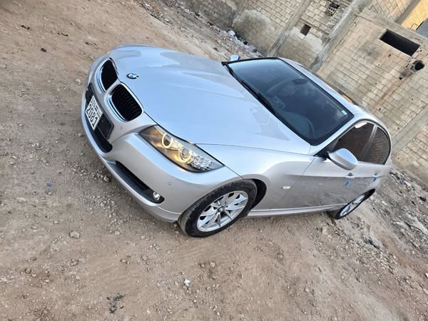بي ام دبليو 320 2011 - صورة 4