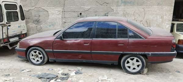 اوبل اوميغا 1993 - صورة 5