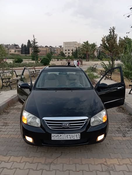 كيا سيراتو 2009 - صورة 2