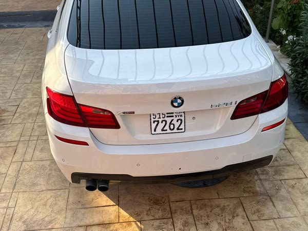 بي إم دبليو 528i 2012 - صورة 5
