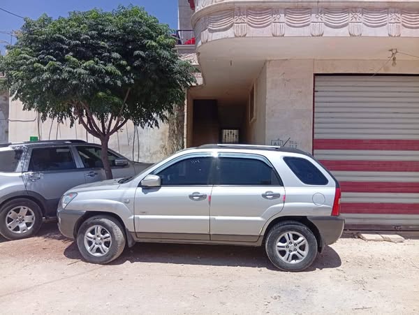 كيا سبورتاج 2006 - صورة 1