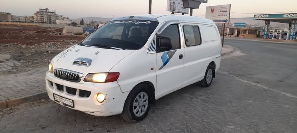 هيونداي H1 2004 - صورة 2