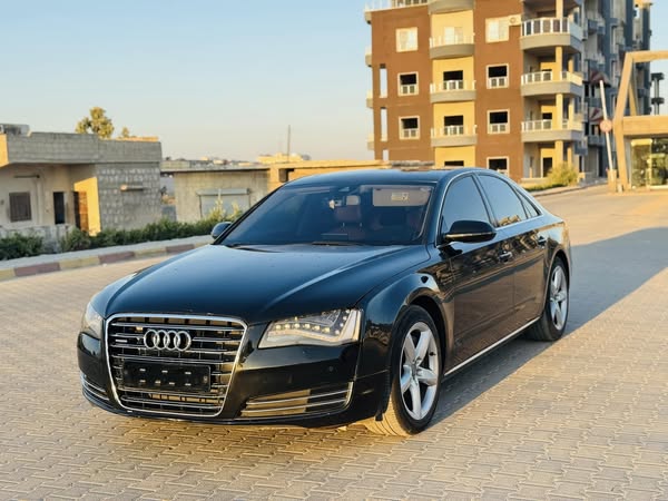 أودي A8 2011 - صورة 1