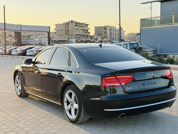 أودي A8 2011 - صورة 3